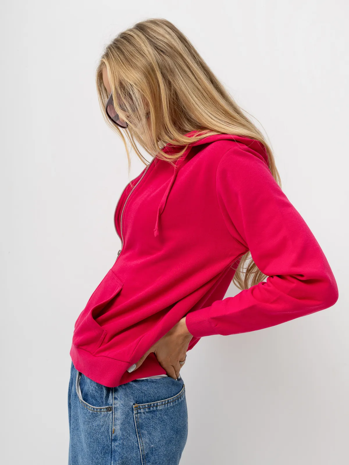 Fuksjowa rozpinana bluza basic z kieszeniami - zdjęcie 2