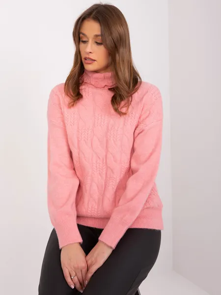 Oversize sweter z golfem i warkoczowym splotem