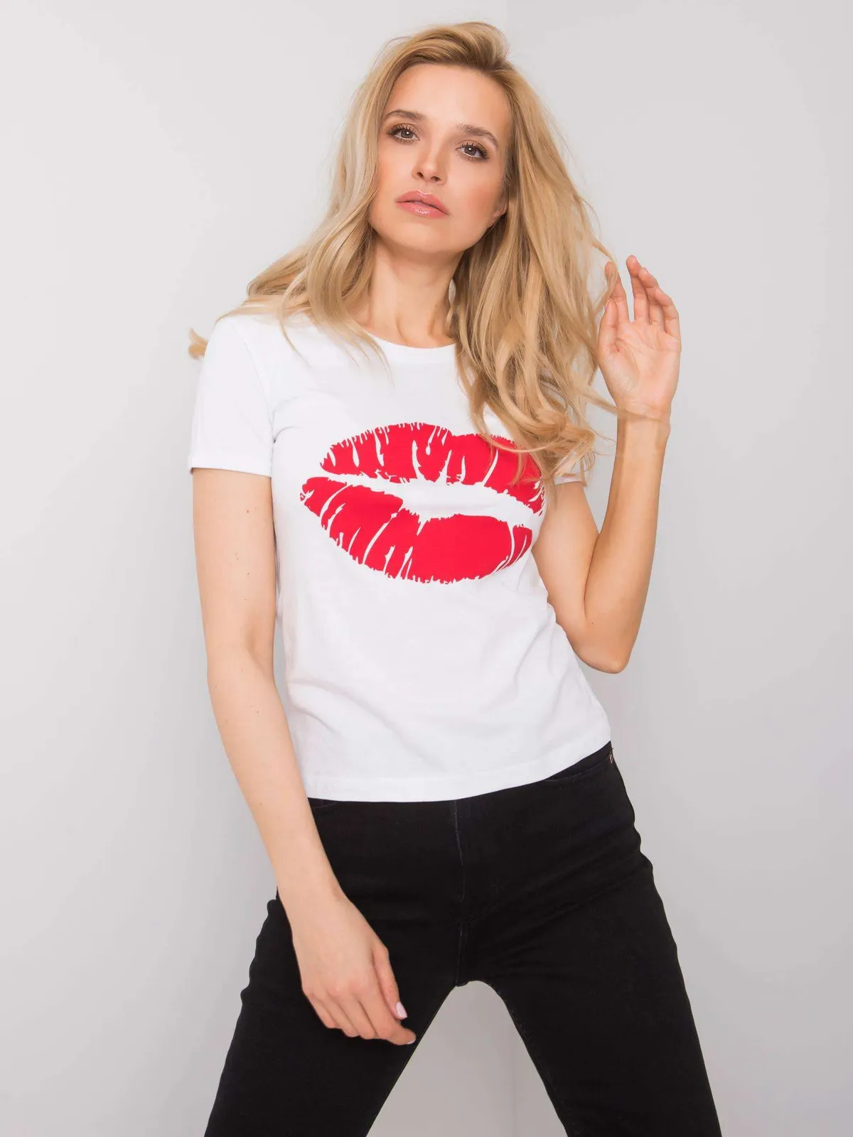 OCH BELLA Biały t-shirt bawełniany z printem - zdjęcie 1