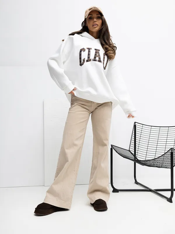 Oversize bluza z kapturem i nadrukiem typu varsity - widok 2