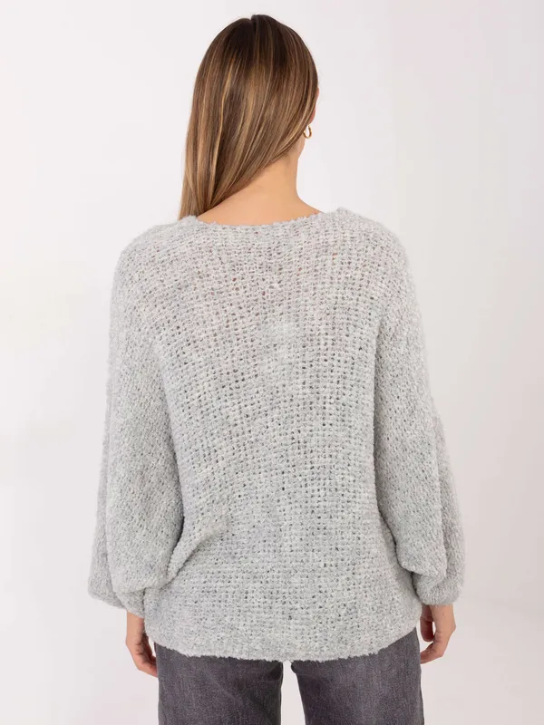 Puszysty sweter oversize z dekoltem V - widok 2