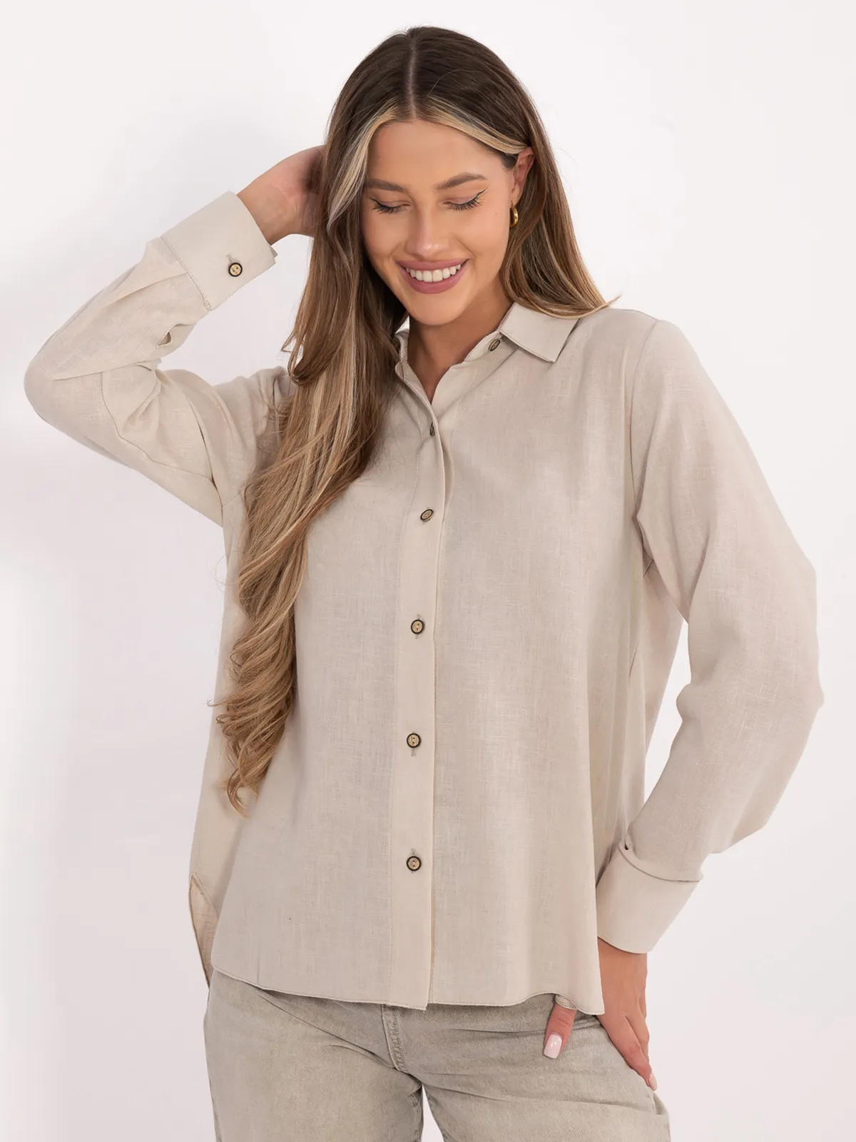 Klasyczna koszula o luźnym kroju z mankietami - zdjęcie 1