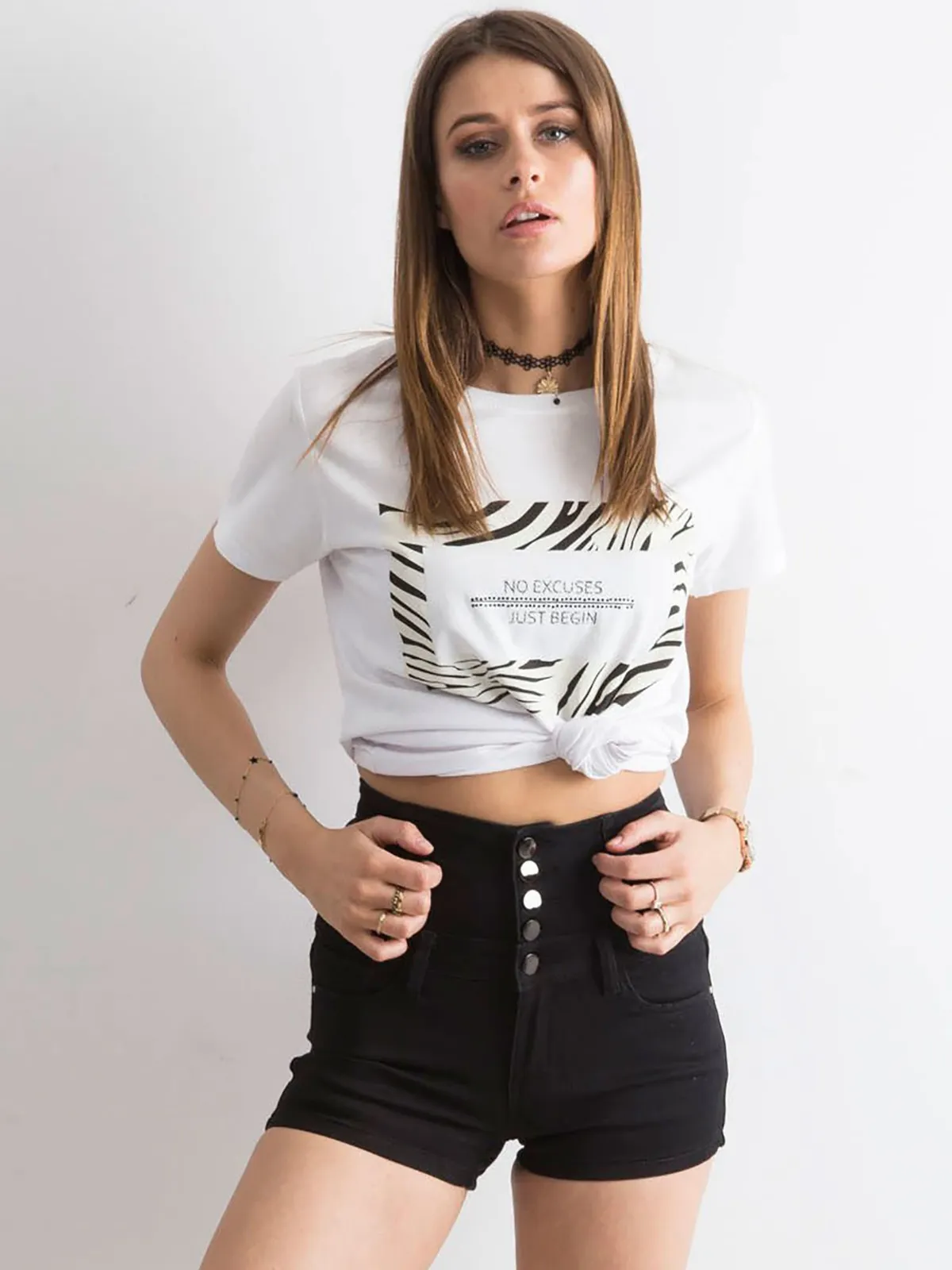 Czarne szorty high waist - zdjęcie 5