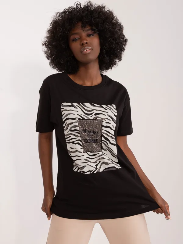 Casualowy T-shirt oversize z ozdobnym nadrukiem graficznym