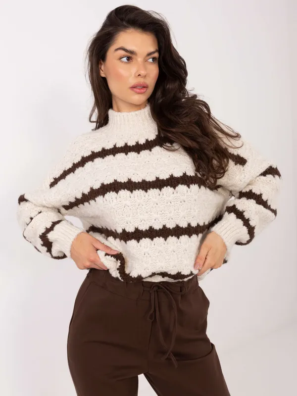 Sweter oversize o grubym splocie w paski - widok 2