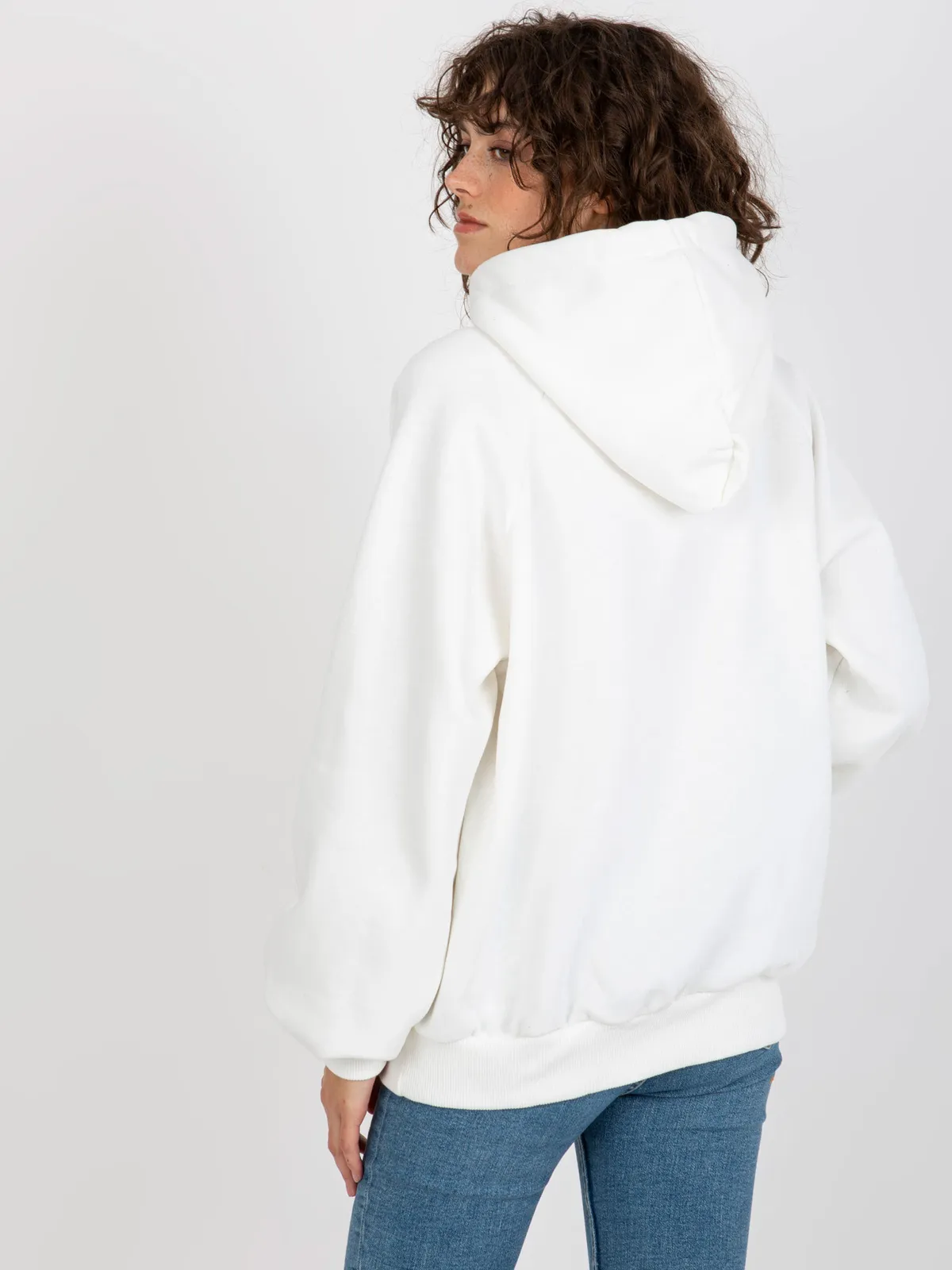 Jasnoróżowa dresowa bluza z nadrukiem oversize - zdjęcie 2