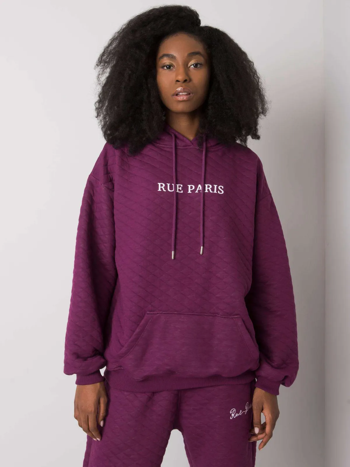 Pikowana bluza oversize z kapturem i nadrukiem - zdjęcie 1