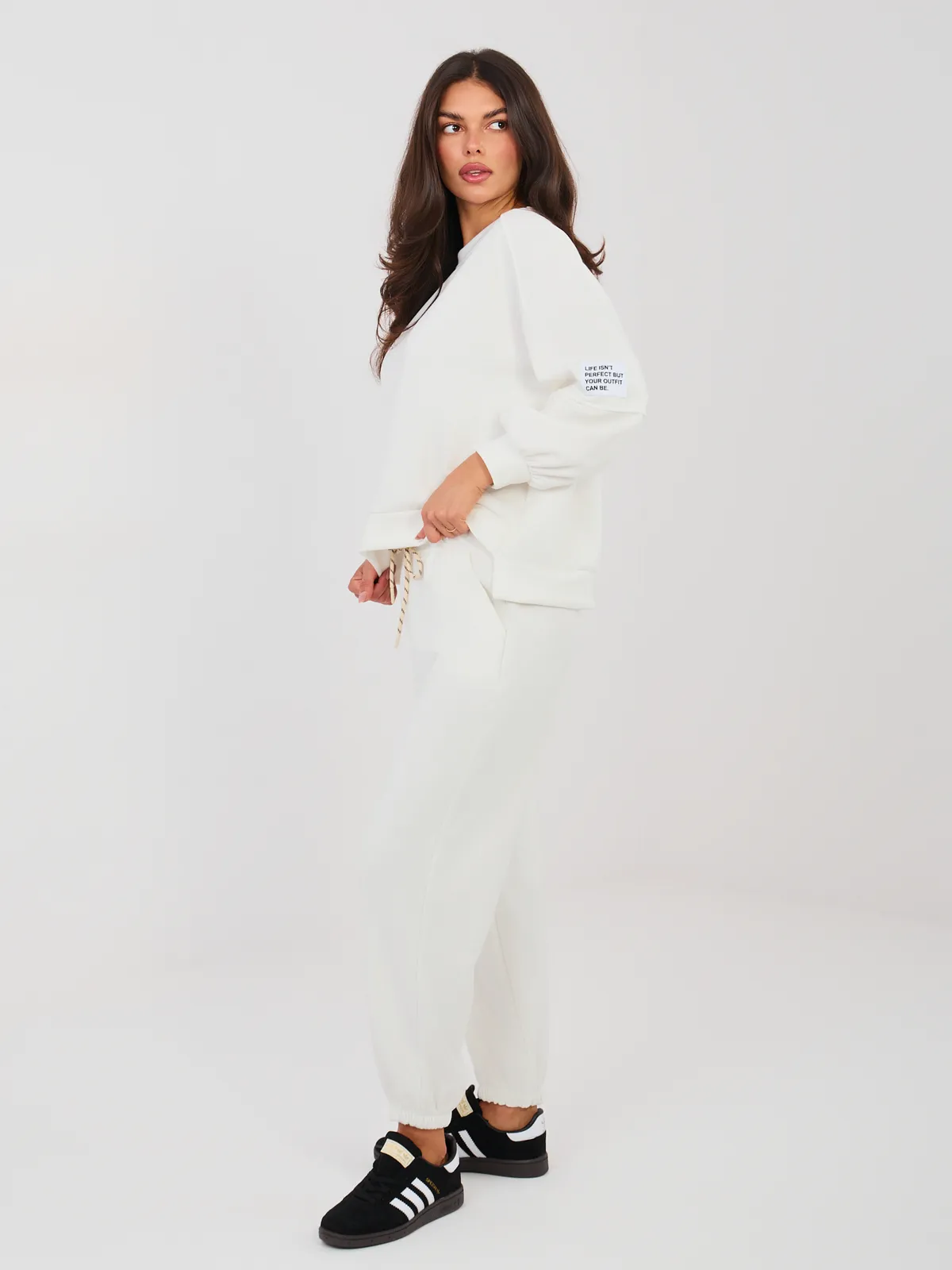 Wygodne spodnie dresowe z wysokim stanem - zdjęcie 1