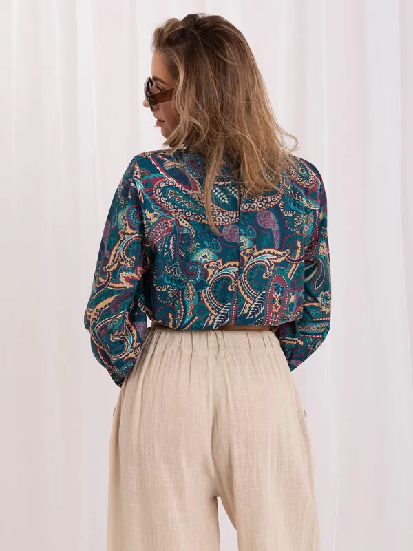 Krótka bluzka crop top w klimacie boho