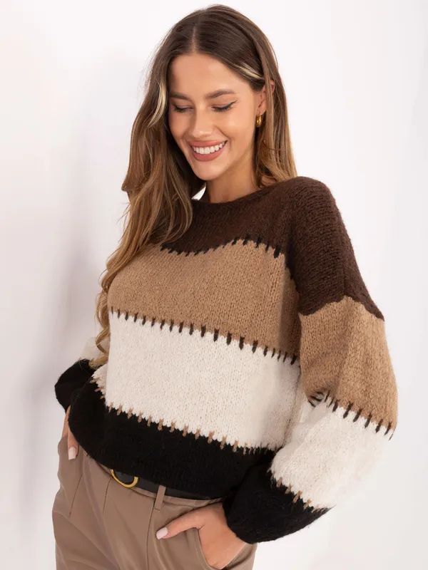 Ciepły sweter oversize o luźnym kroju