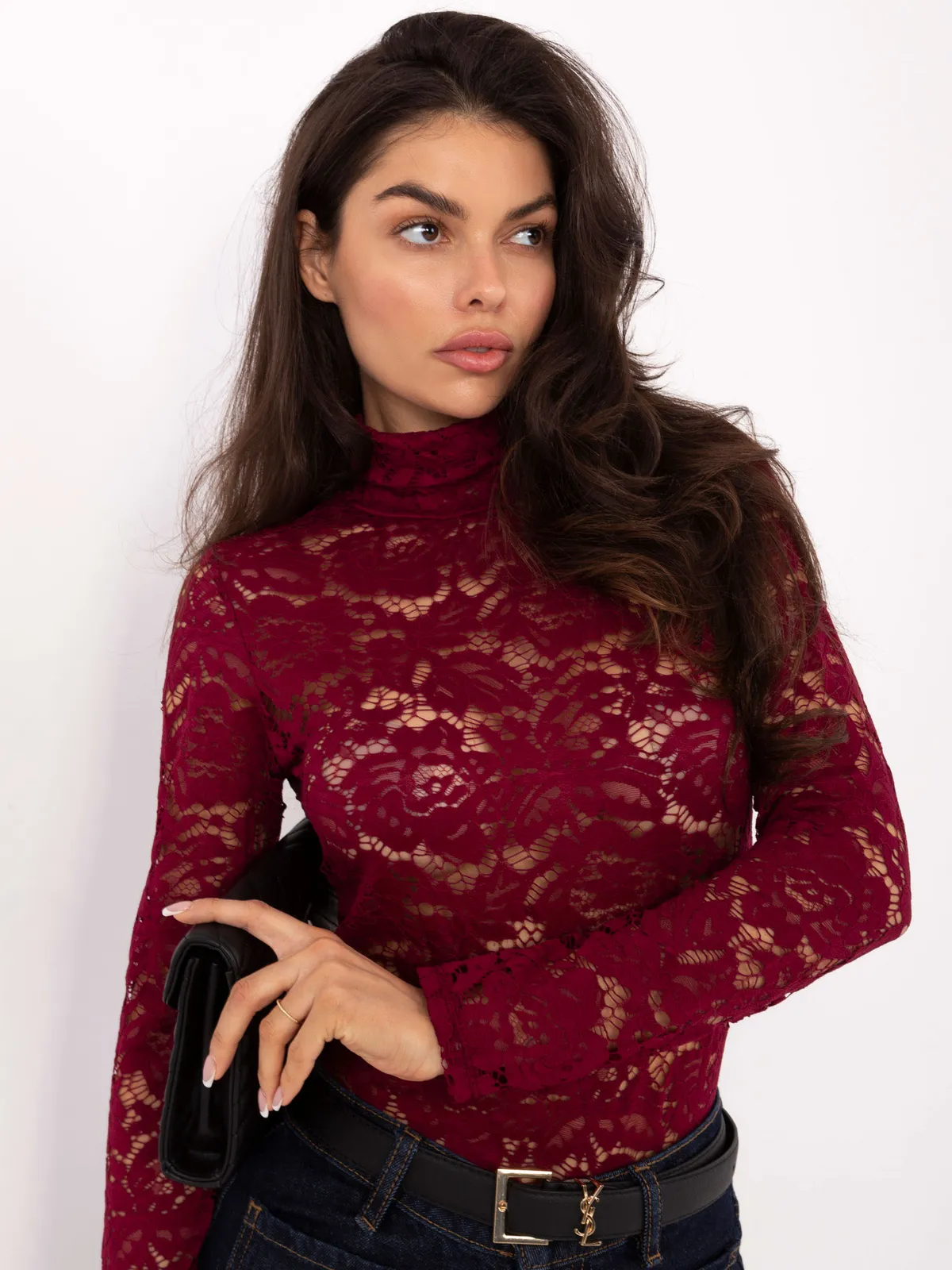 Koronkowa bluzka z golfem o dopasowanym kroju - zdjęcie 1