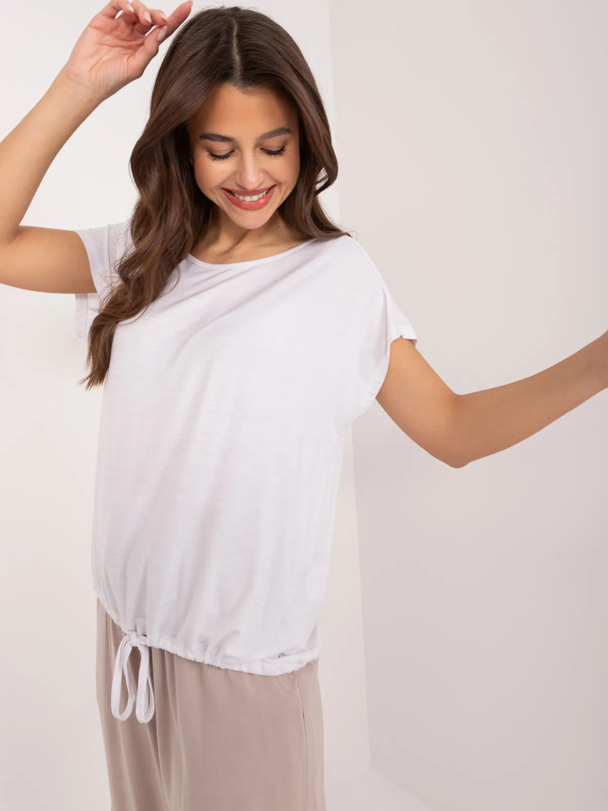 Casualowa bluzka ze ściąganym dołem i troczkami - zdjęcie 1