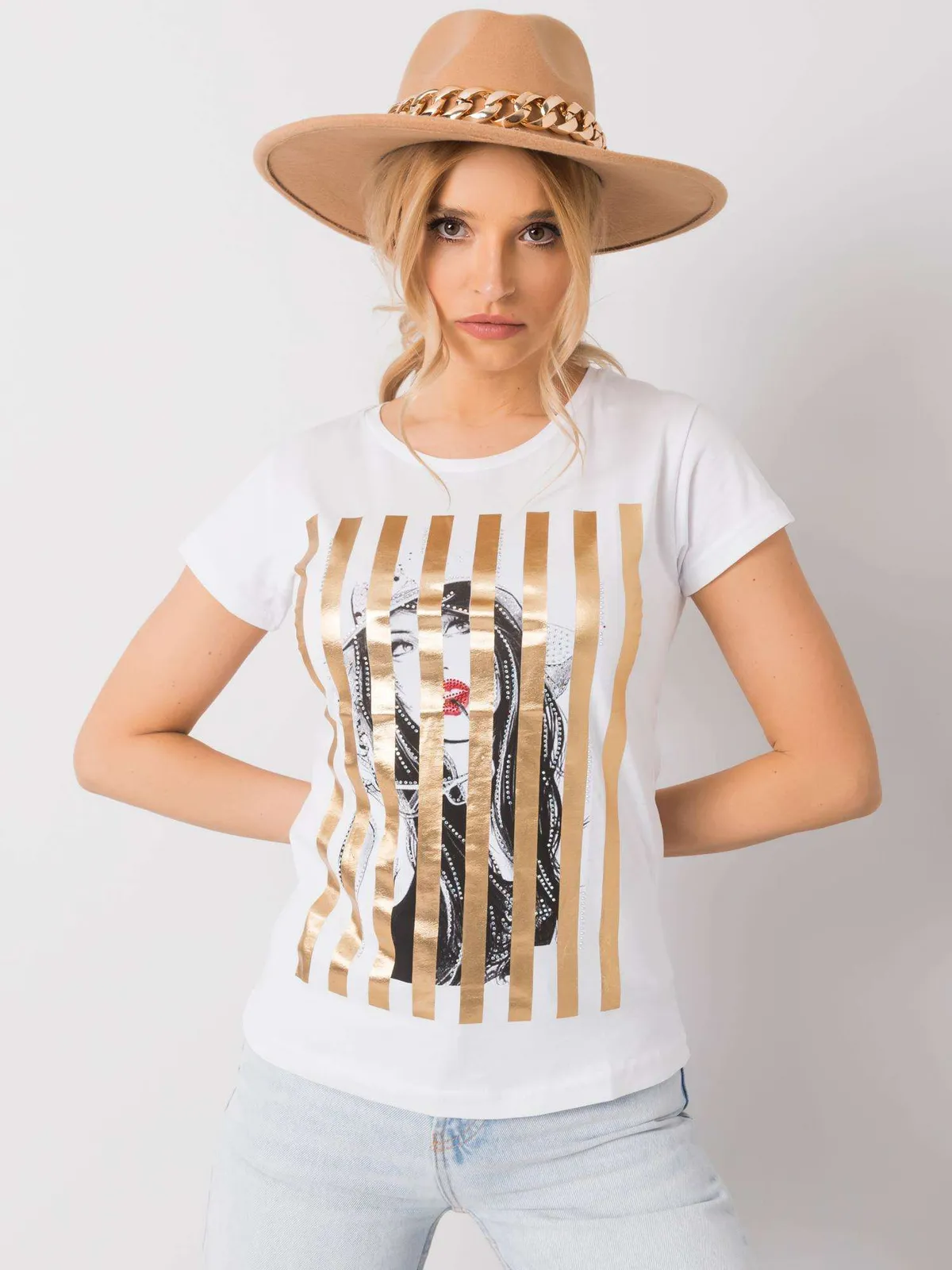 Czarny t-shirt Monnique - zdjęcie 2