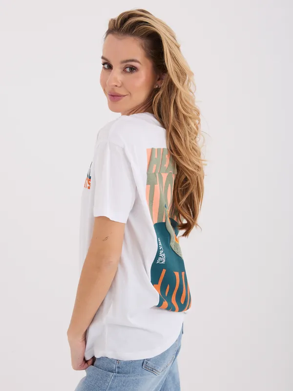 T-shirt oversize z wakacyjnym nadrukiem na plecach - widok 2