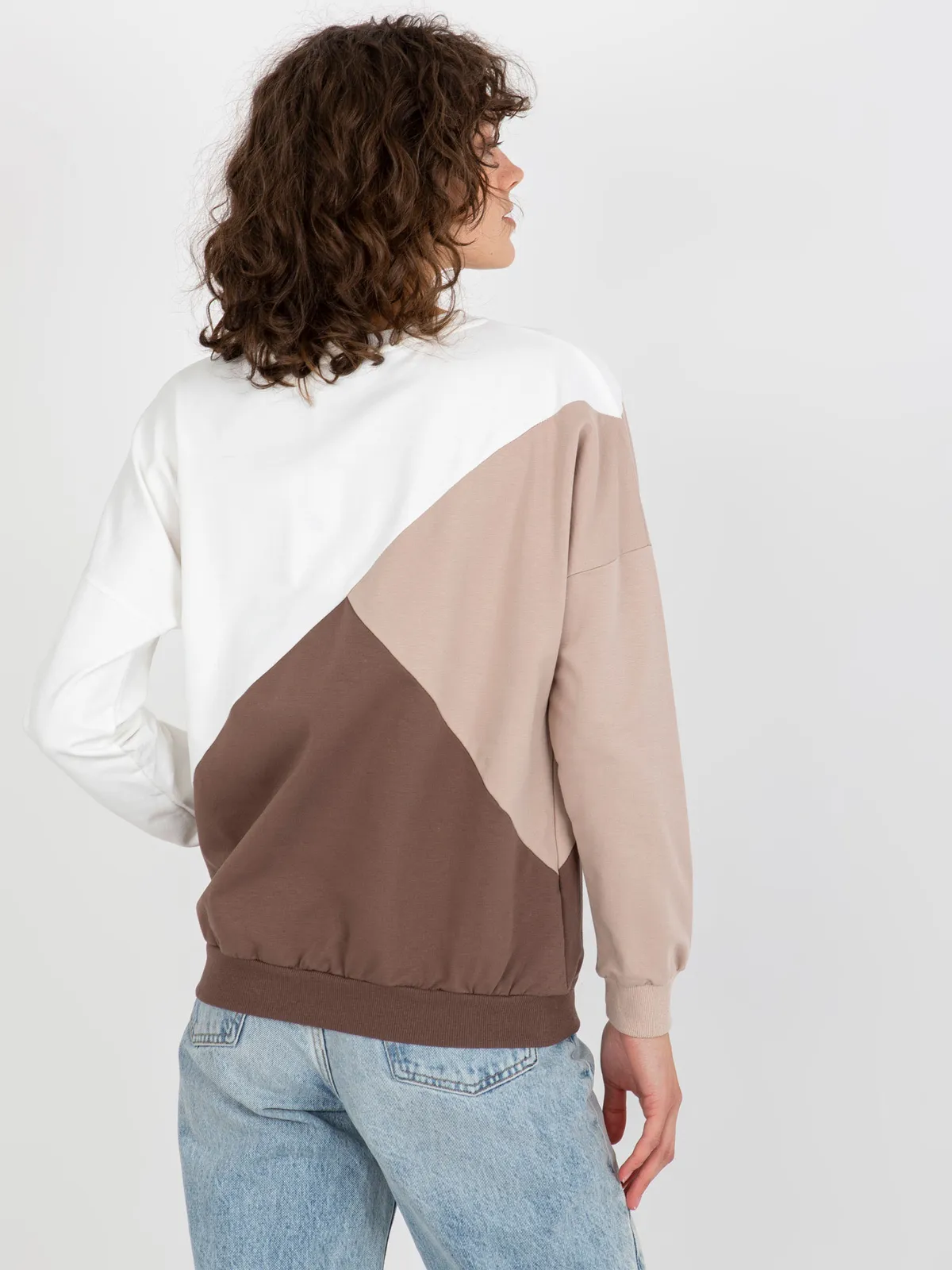 Biało-brązowa bawełniana bluza basic bez kaptura - zdjęcie 6