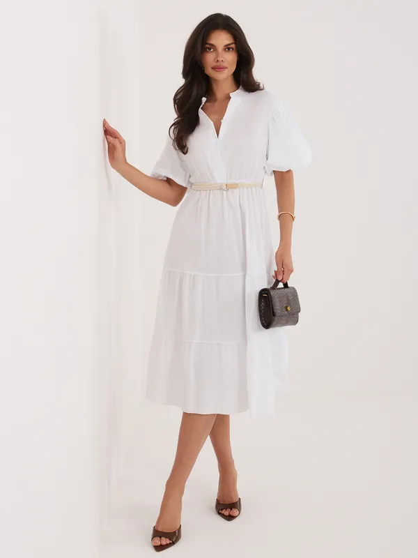 Sukienka midi o kroju boho z falbanami