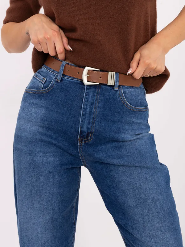 Klasyczne jeansy o kroju typu mom fit - widok 2