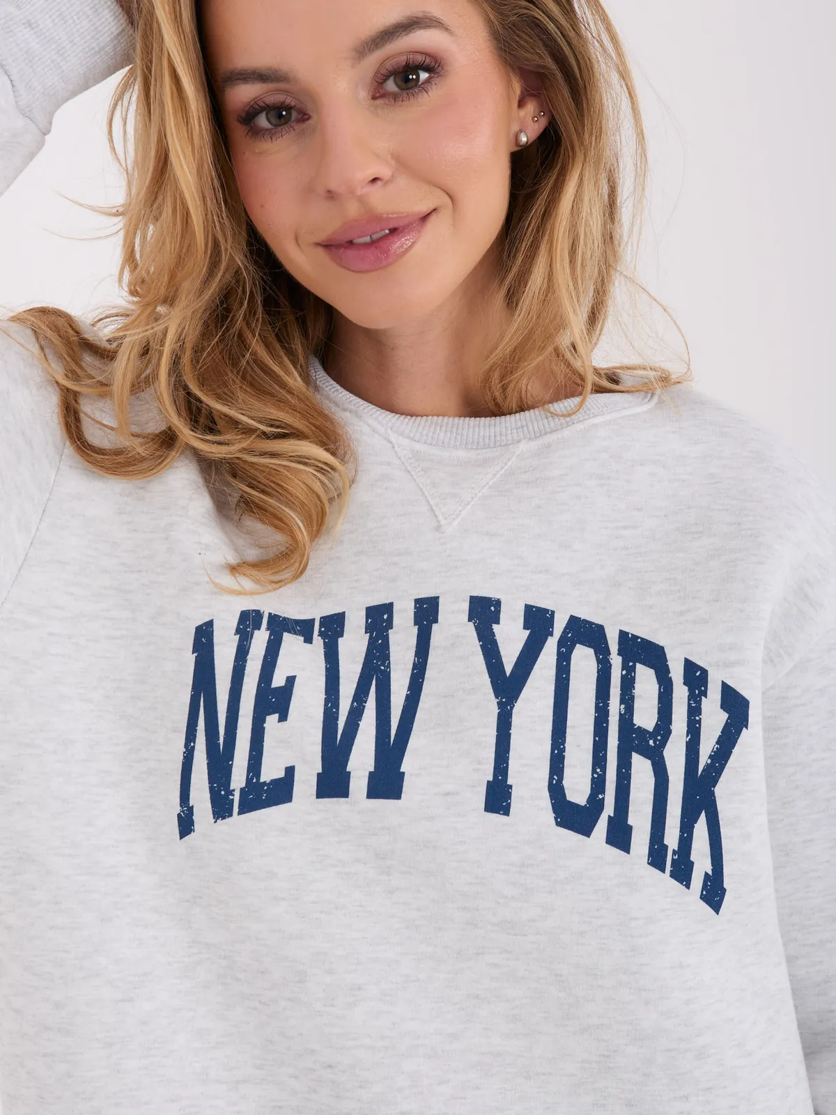 Bluza oversize z nadrukiem w stylu retro - zdjęcie 1