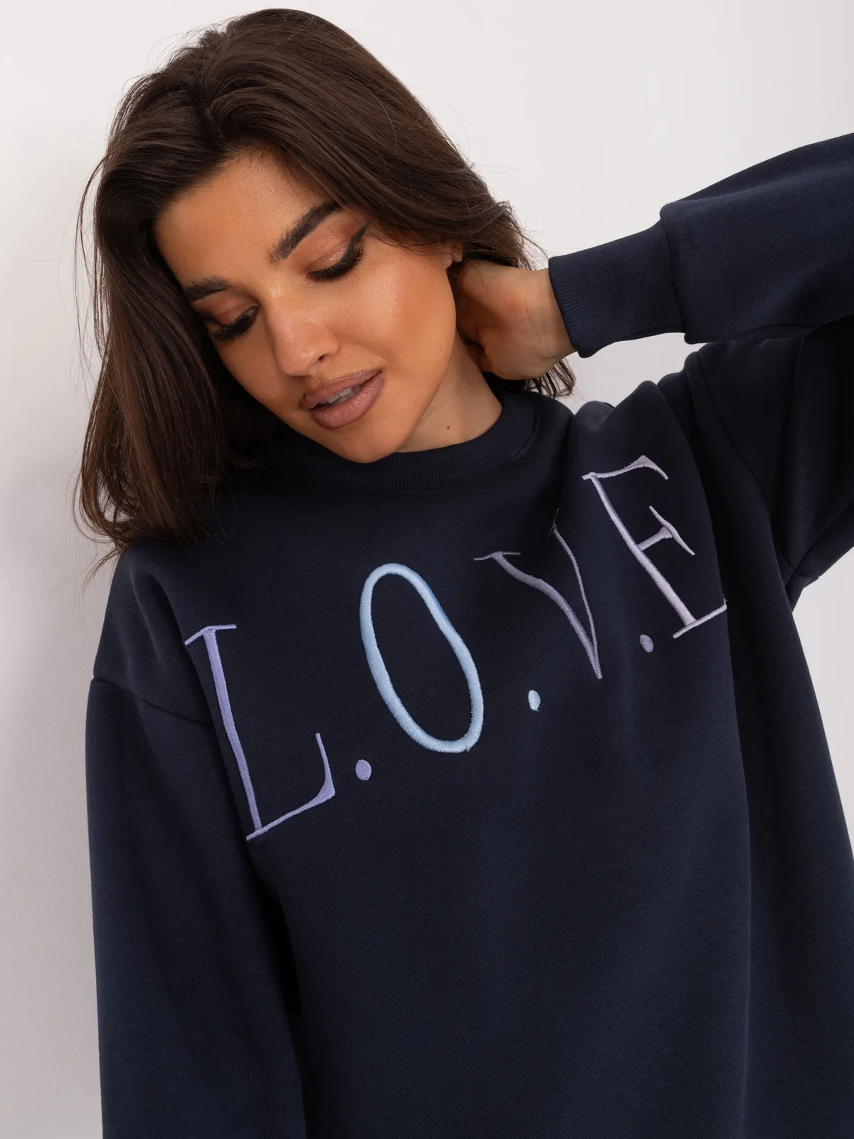 Bluza oversize z napisem w stylu casual - zdjęcie 5