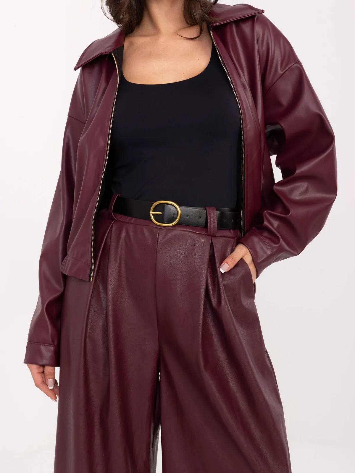 Szerokie spodnie z wysokim stanem i zakładkami - zdjęcie 1