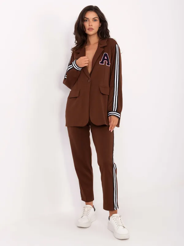 Komplet dwuczęściowy typu smart casual z lampasami - widok 2
