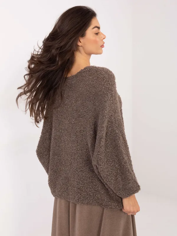 Puszysty sweter oversize z dekoltem V - widok 2