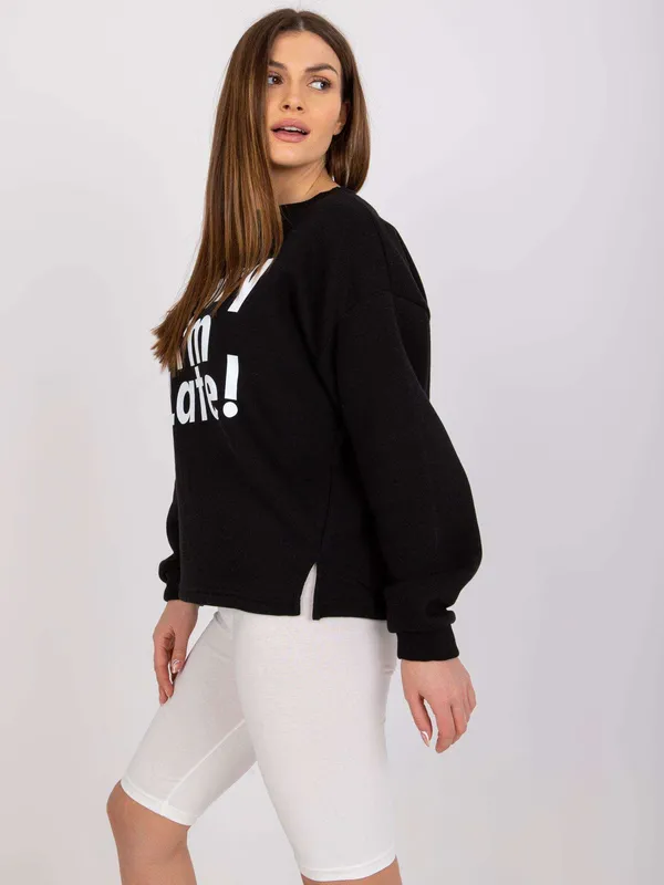 Bluza oversize z napisami w casualowym stylu