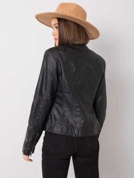 Czarna kurtka biker