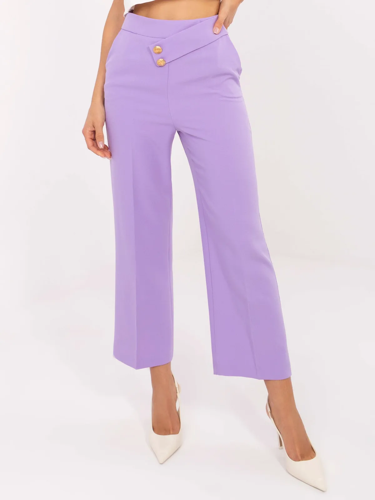 Eleganckie spodnie z wysokim stanem i ozdobnymi guzikami - zdjęcie 1