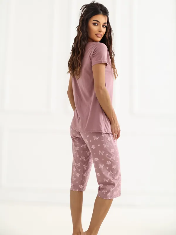 Piżama z t-shirtem i spodniami o długości 3/4 - widok 2