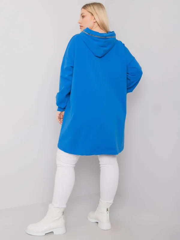 Ciemnoniebieska bluza plus size z nadrukiem i aplikacją - widok 2