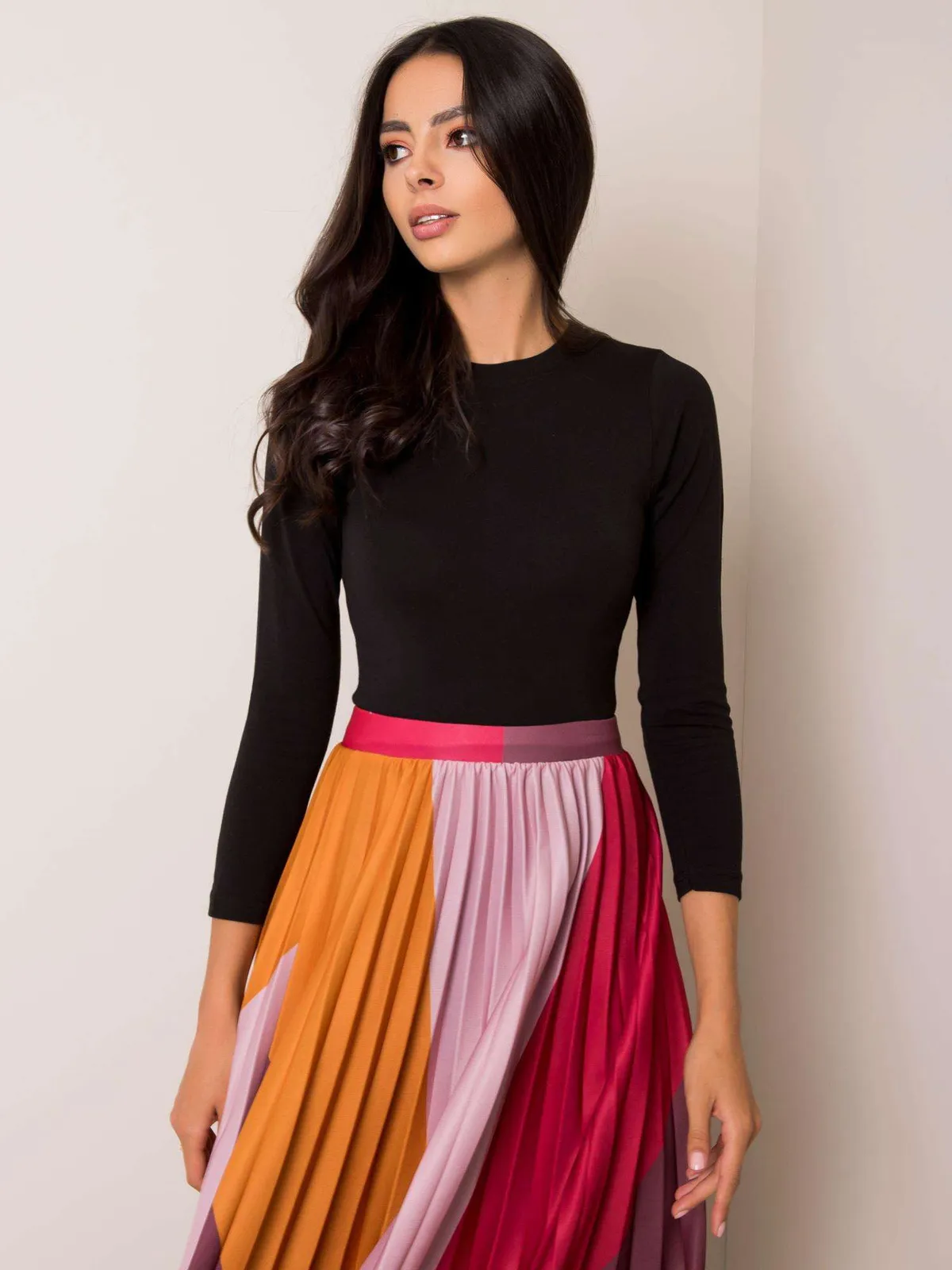 Czarne body damskie basic - zdjęcie 3