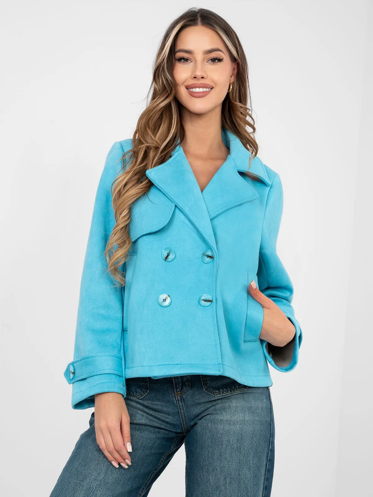 Krótka dwurzędowa kurtka o kroju oversize - zdjęcie 1