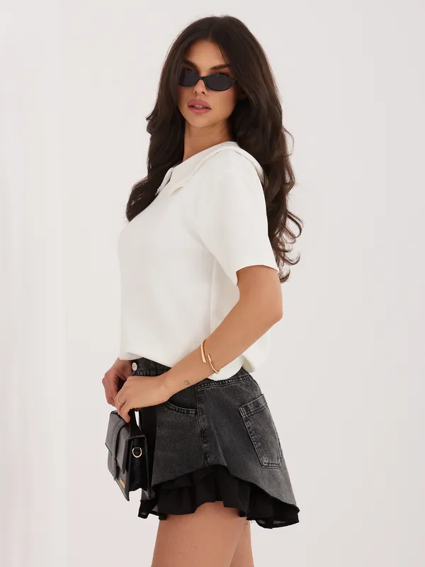 Bluzka z ozdobnym kołnierzykiem w stylu retro