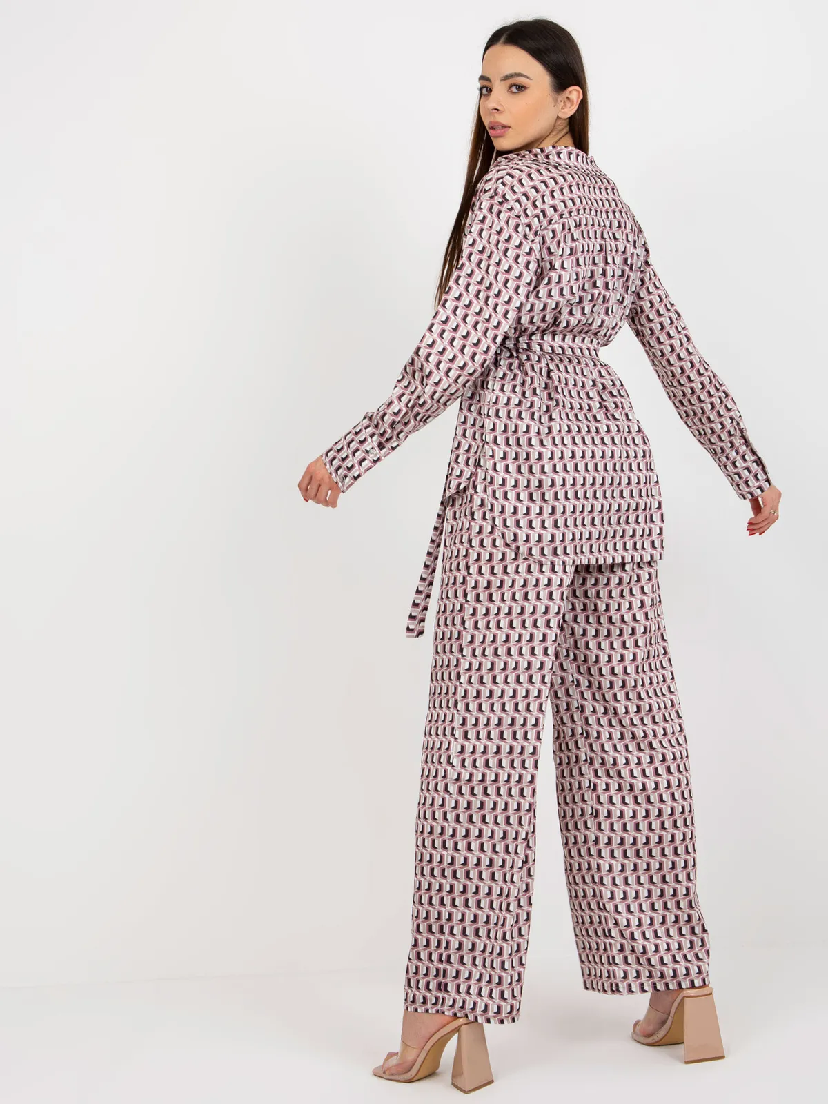 Beżowo-różowy trzyczęściowy komplet elegancki z topem - zdjęcie 8