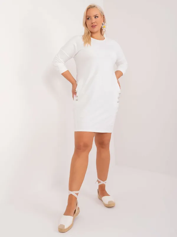 Casualowa sukienka mini z ozdobnymi guzikami - widok 2