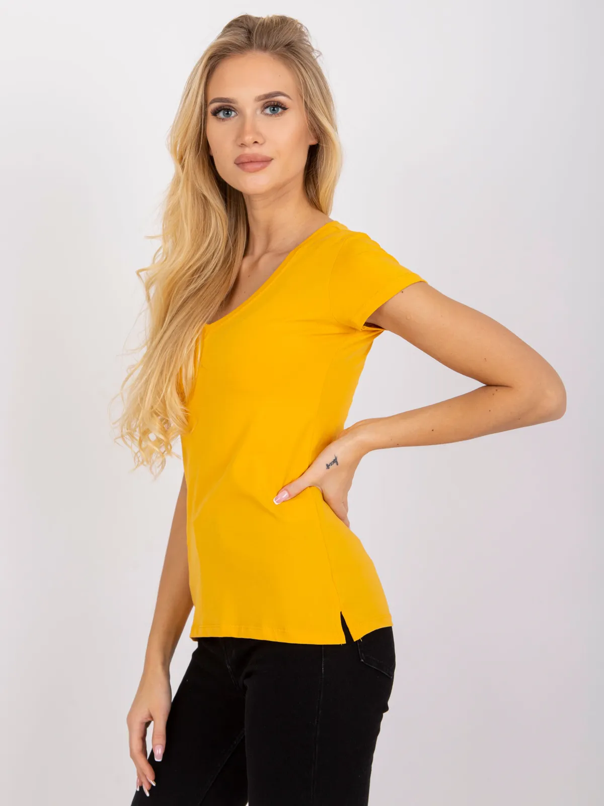 T-shirt w serek jasnopomarańczowy - zdjęcie 2