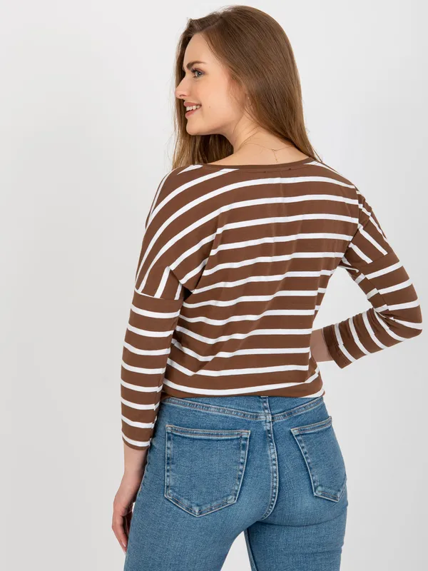 Brązowo-biała bawełniana bluzka BASIC FEEL GOOD - widok 2