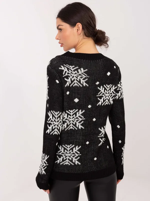 Świąteczny sweter z reniferem i motywem śnieżynek