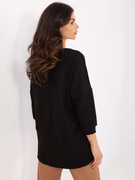 Casualowa bluza oversize z ozdobnymi guzikami