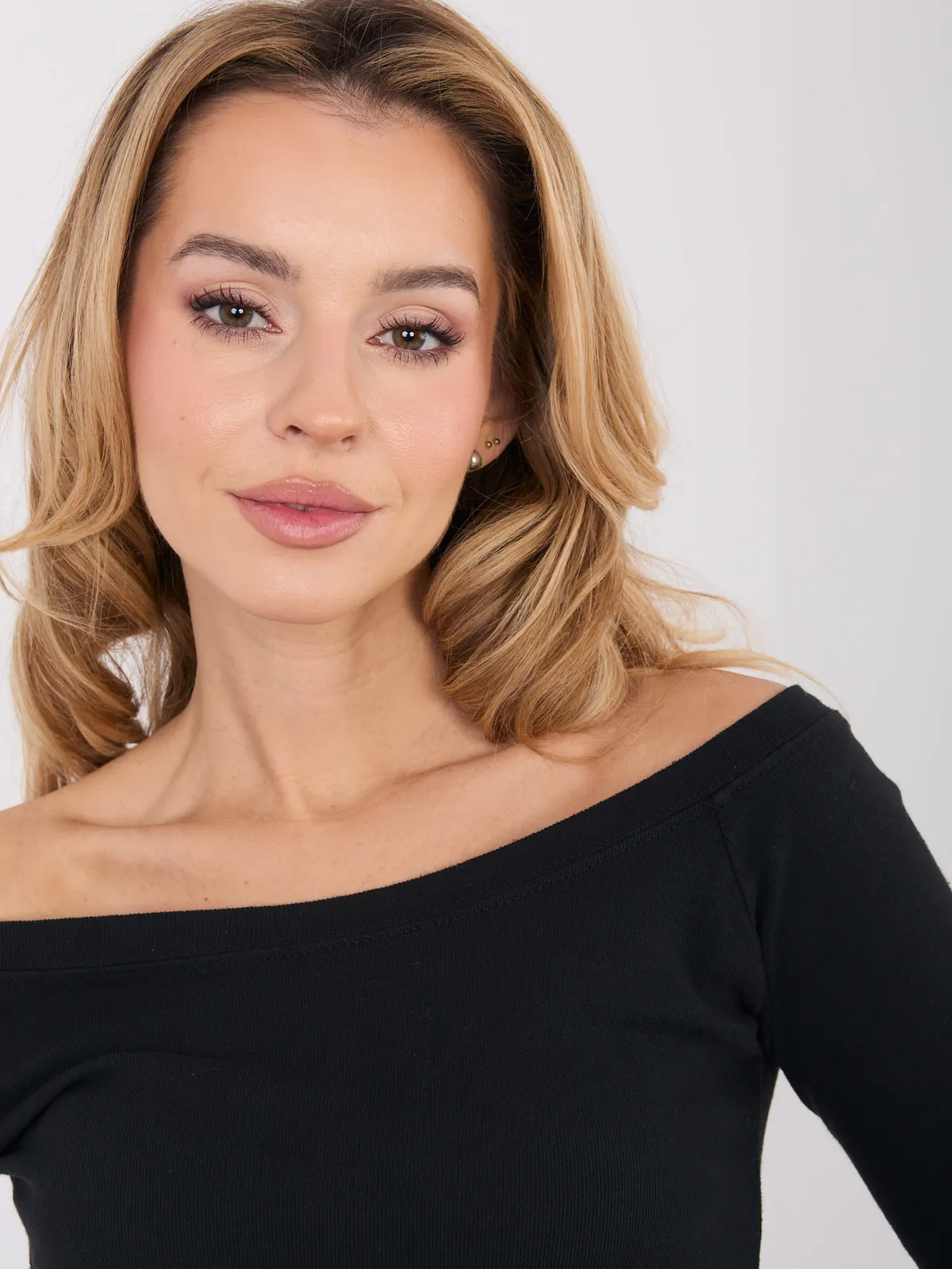 Dopasowana bluzka z odkrytymi ramionami typu hiszpanka - zdjęcie 1