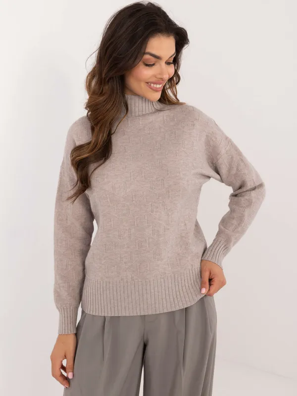 Sweter o kroju oversize z wysokim kołnierzem