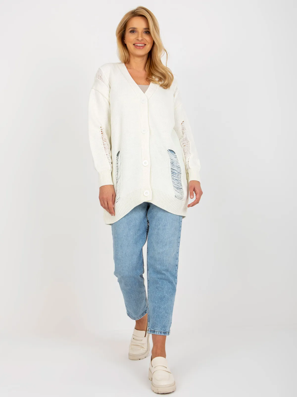 Ecru sweter rozpinany oversize z dziurami RUE PARIS - zdjęcie 3
