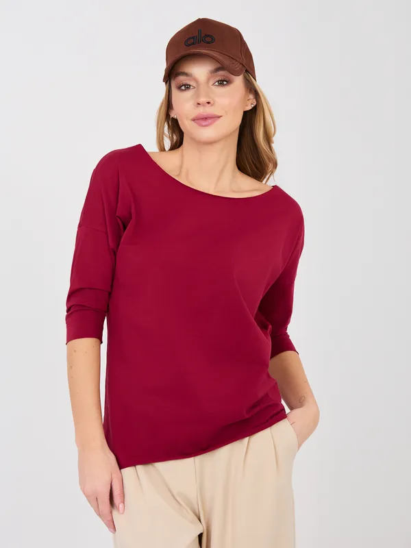 Minimalistyczna bluzka z obniżoną linią ramion