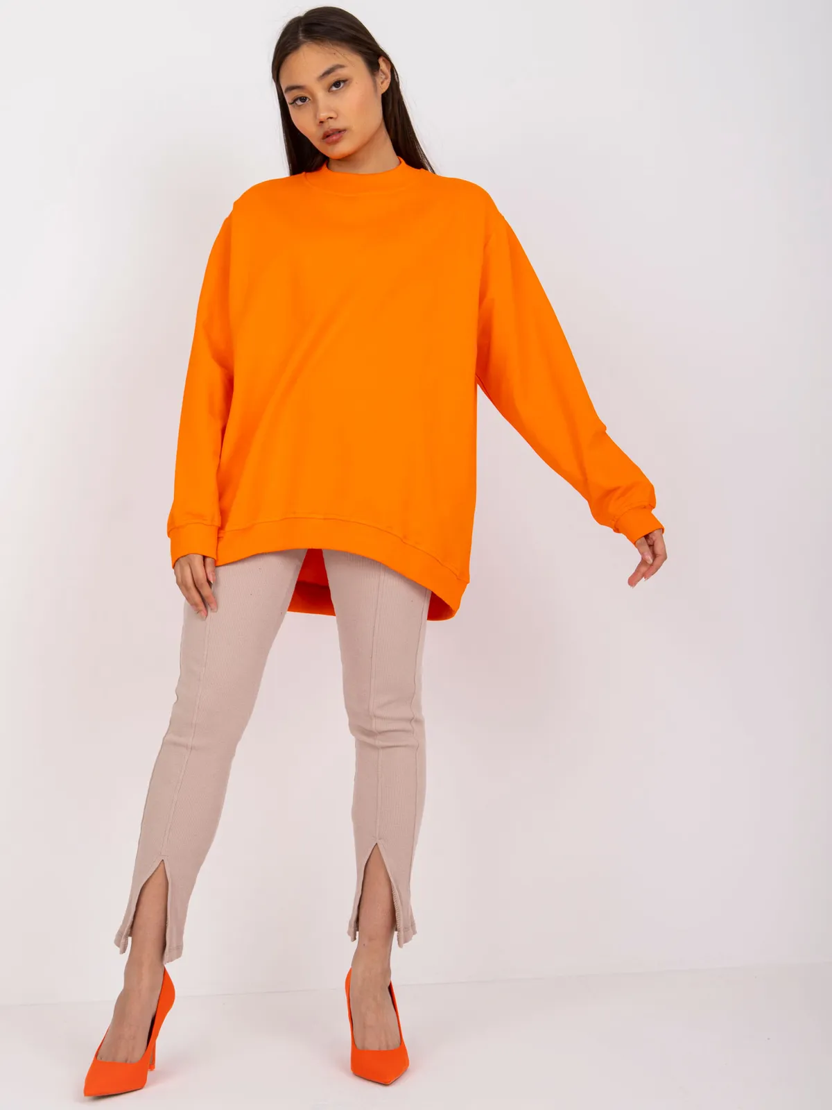 Fuksjowa bawełniana bluza basic - zdjęcie 3