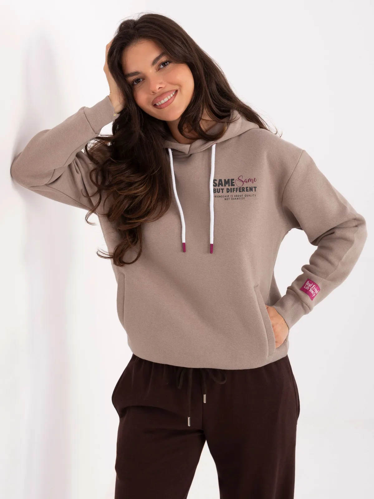 Bluza z kapturem oversize z grafiką misia - zdjęcie 4