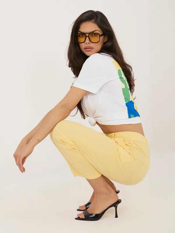 Wizytowe spodnie o kroju typu carrot