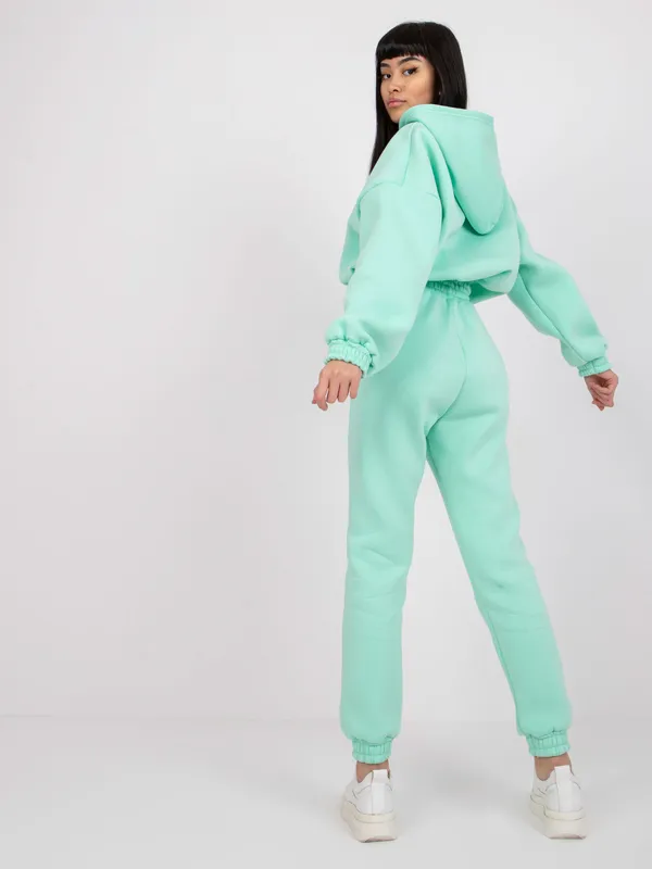 Dwuczęściowy komplet dresowy z krótką bluzą oversize