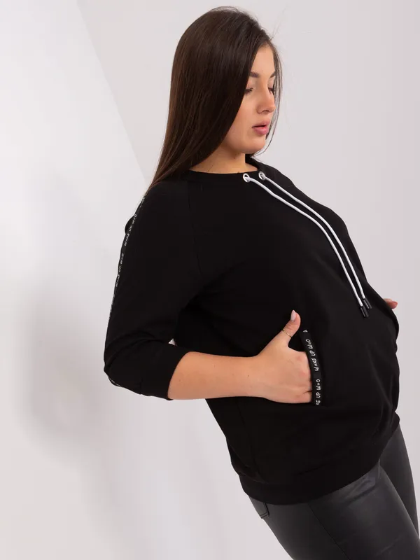 Czarna bluza damska plus size bez kaptura - widok 2