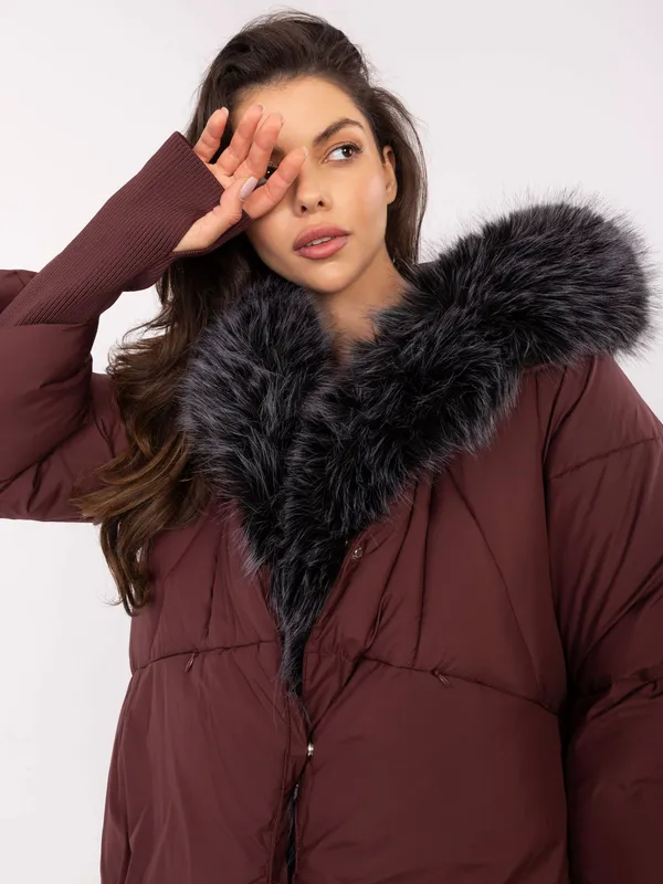 Pikowana kurtka z kapturem i ściągaczami - widok 2